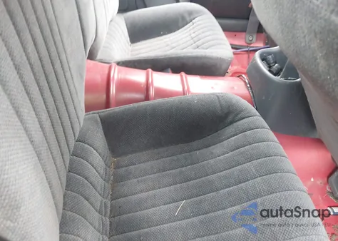 1998 Pontiac Firebird from USA, damaged, VIN 2G2FS22K5W2232345